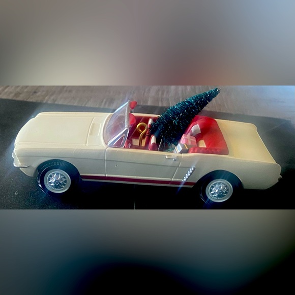 Hallmark Keepsake Christmas Ornament 1966 Mustang - Picture 1 of 5